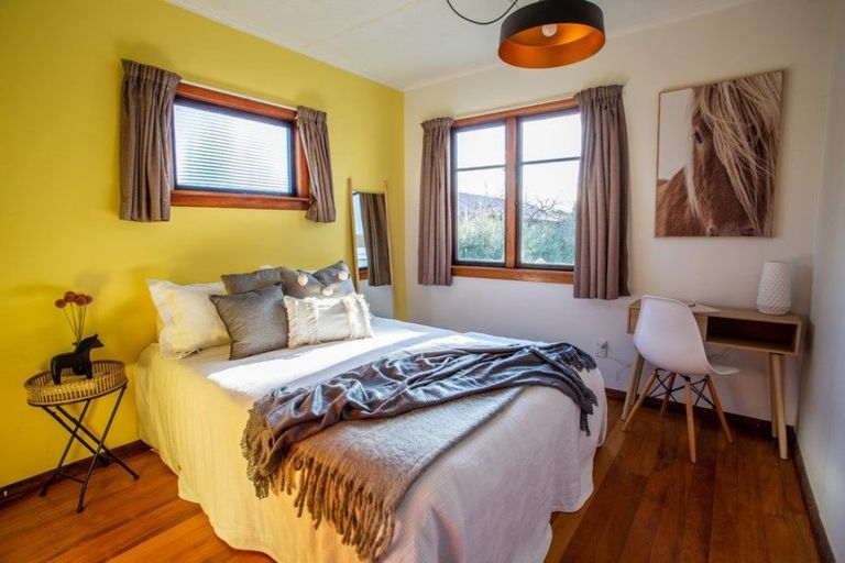 Photo of property in 12 Wyndham Street, Carterton, 5713