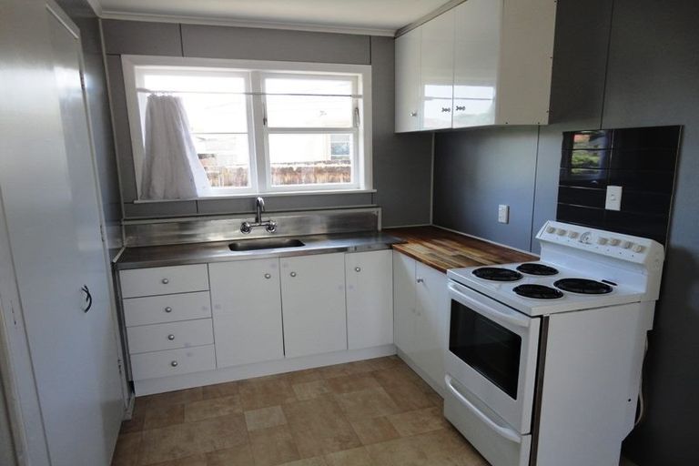 Photo of property in 64 Tawa Crescent, Manurewa, Auckland, 2102