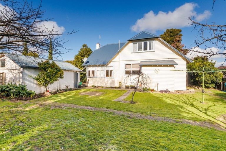 Photo of property in 100 Marne Street, Hokowhitu, Palmerston North, 4410