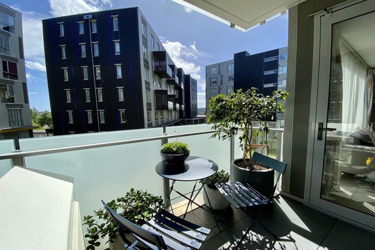 Photo of property in 207/3 Rose Garden Lane, Albany, Auckland, 0632