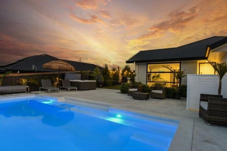 Photo of property in 19 Les Wakefield Road, Mapua, 7005