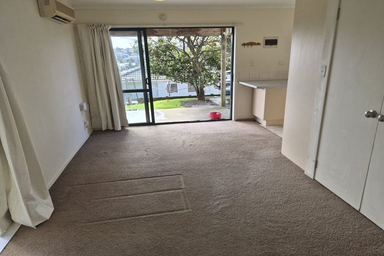 Photo of property in 106a Awaruku Road, Torbay, Auckland, 0630