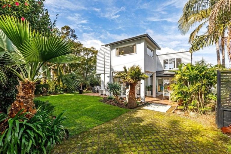 Photo of property in 1/2a Stredwick Drive, Torbay, Auckland, 0630