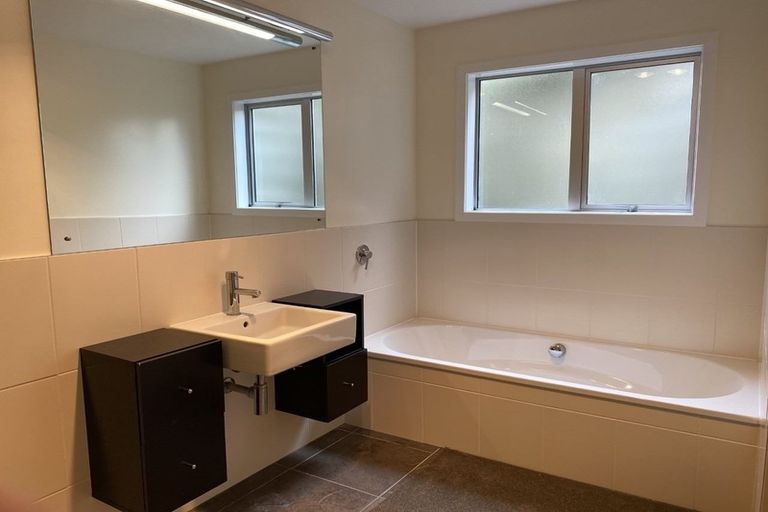 Photo of property in 144 Homebush Road, Khandallah, Wellington, 6035