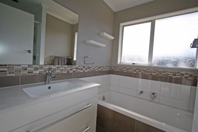 Photo of property in 40 Lantana Avenue, Bell Block, New Plymouth, 4312