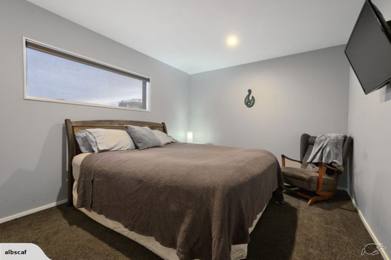 Photo of property in 21 Van Rixel Drive, Kumeu, 0810