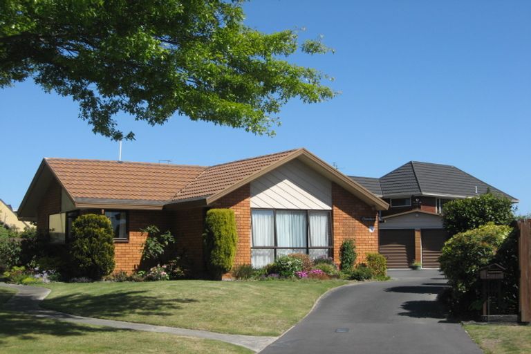 Photo of property in 24 Elvira Court, Bishopdale, Christchurch, 8053