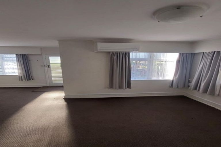 Photo of property in 14 Hawtrey Terrace, Johnsonville, Wellington, 6037