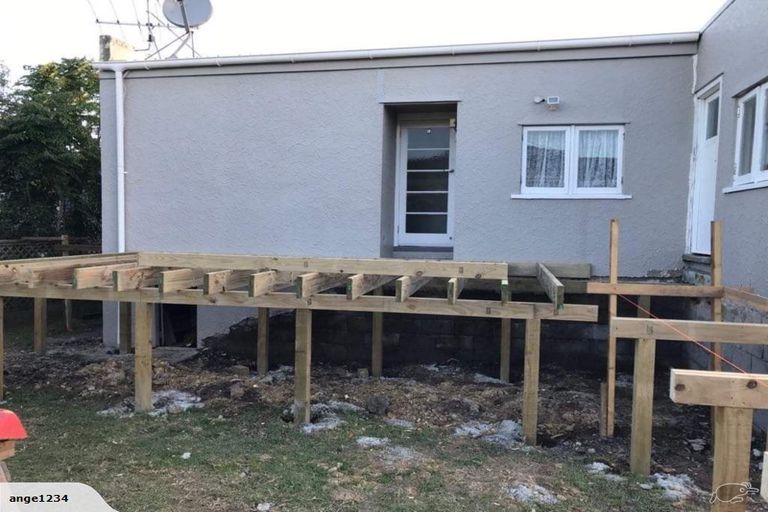 Photo of property in 1/30a Old Lake Road, Narrow Neck, Auckland, 0624