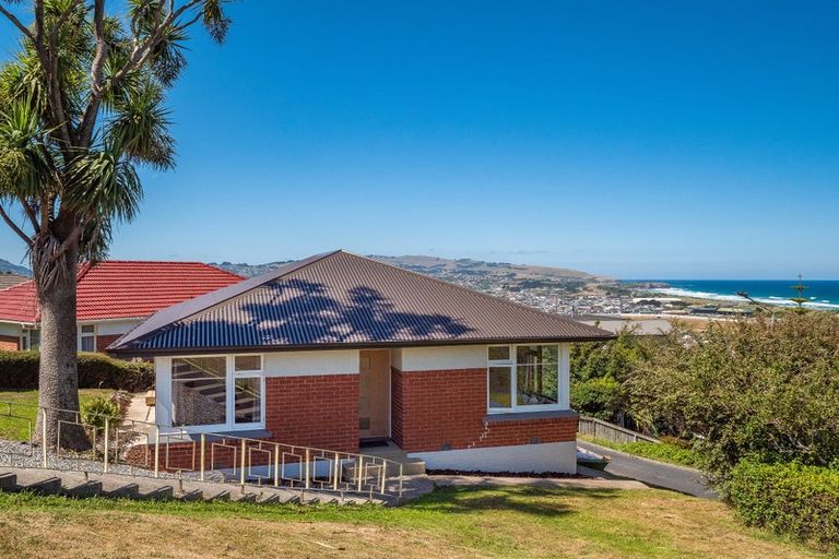 Photo of property in 19 Seaview Terrace, Kew, Dunedin, 9012