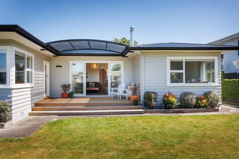 Photo of property in 7 Goodwyn Crescent, Hokowhitu, Palmerston North, 4410