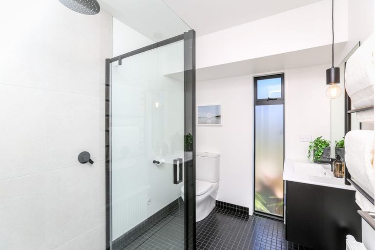 Photo of property in 25 Kotare Drive, Waiwhakaiho, New Plymouth, 4312