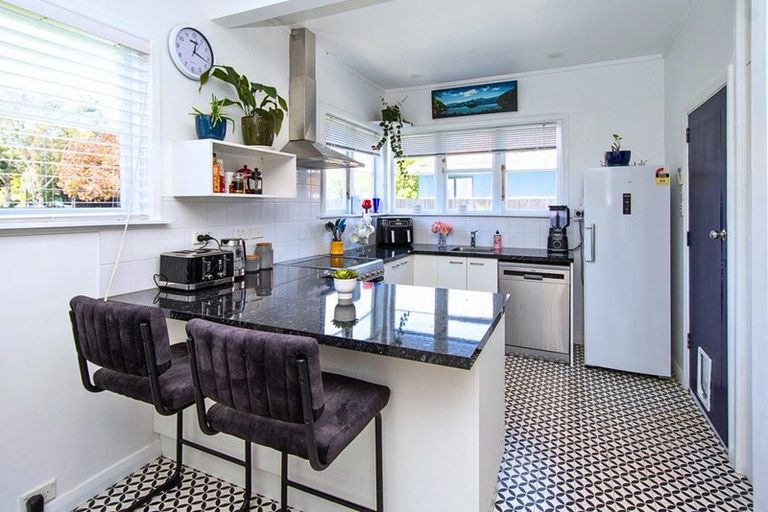 Photo of property in 35 Tilford Street, Woolston, Christchurch, 8062