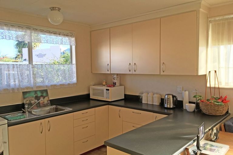 Photo of property in 8b Stuart Street, Holmes Hill, Oamaru, 9401