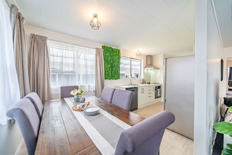 Photo of property in 12 Kentucky Street, Totara Park, Upper Hutt, 5018