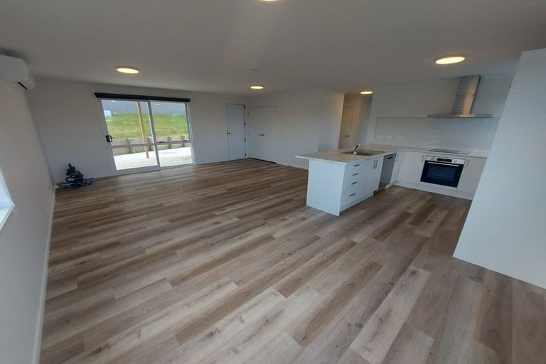 Photo of property in 5 Milla Mae Rise, Woodhill, 0110