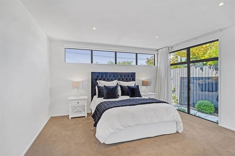 Photo of property in 39 Hartley Avenue, Strowan, Christchurch, 8052