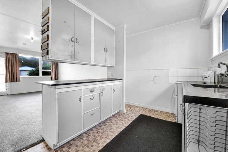 Photo of property in 23d Oranga Street, Marfell, New Plymouth, 4310