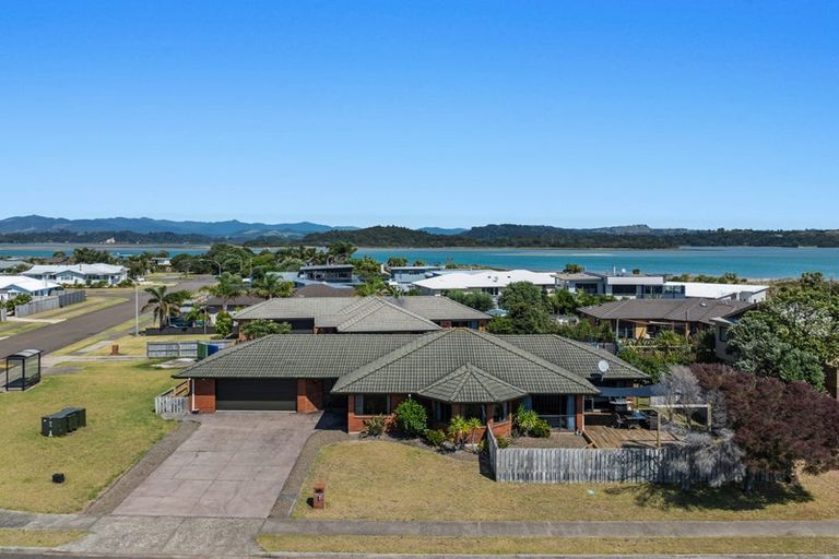 Photo of property in 1 Rangitukehu Street, Ohope, 3121