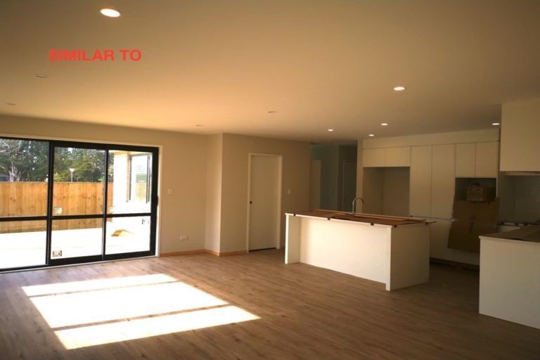 Photo of property in 8 Ropere Street, Kumeu, 0810