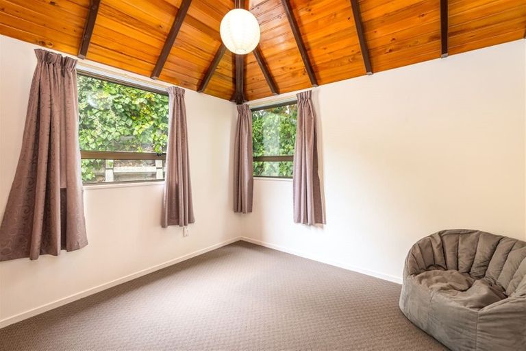 Photo of property in 2 Roland Lane, Mount Pleasant, Christchurch, 8081