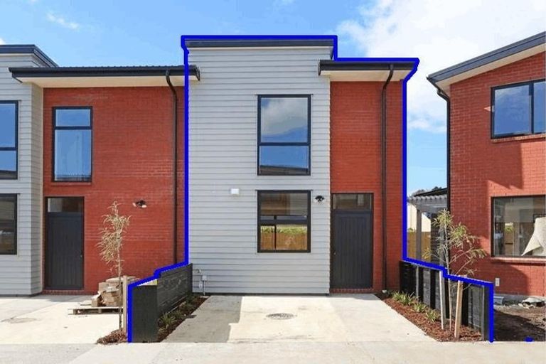 Photo of property in 11 Fermi Lane, Papakura, 2110