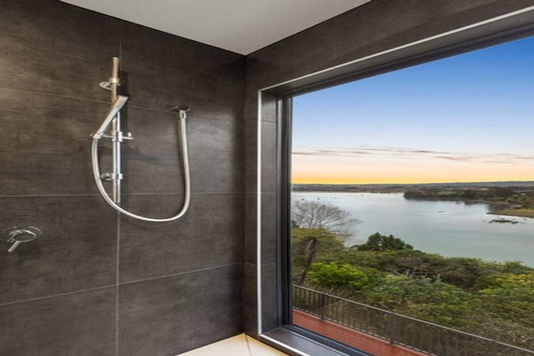 Photo of property in 25a Pohutukawa Avenue, Shelly Park, Auckland, 2014