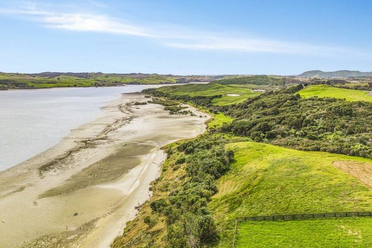 Photo of property in 51 Hinamoki Drive, Kaiwaka, 0573