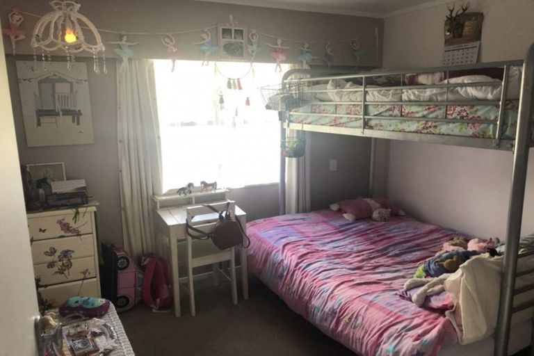 Photo of property in 1 Moa Place, Onerahi, Whangarei, 0110