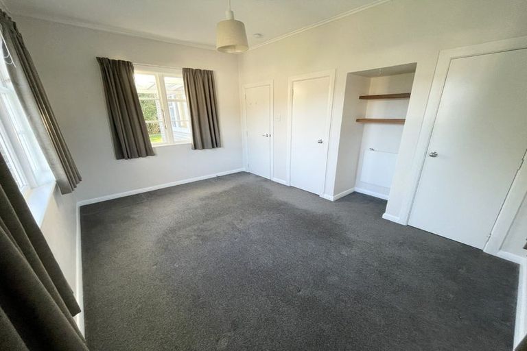 Photo of property in 19 Naenae Road, Naenae, Lower Hutt, 5011