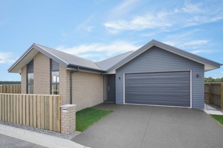 Photo of property in 9 Grey View Grove, Rangiora, 7400