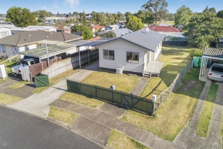 Property details for 22 Cottingham Crescent, Mangere East, Auckland, 2024