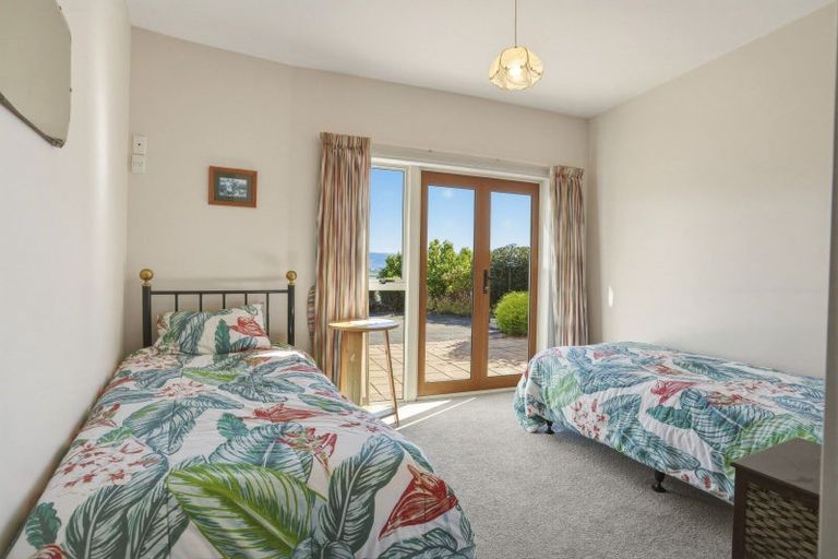 Photo of property in 19 Sandown Street, Waihola, Milton, 9073