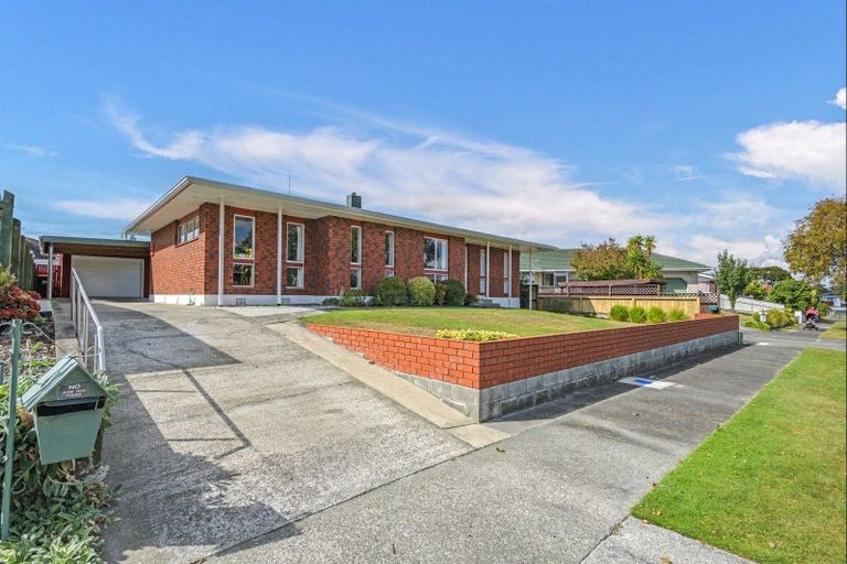 Photo of property in 61 Terry Crescent, Milson, Palmerston North, 4414
