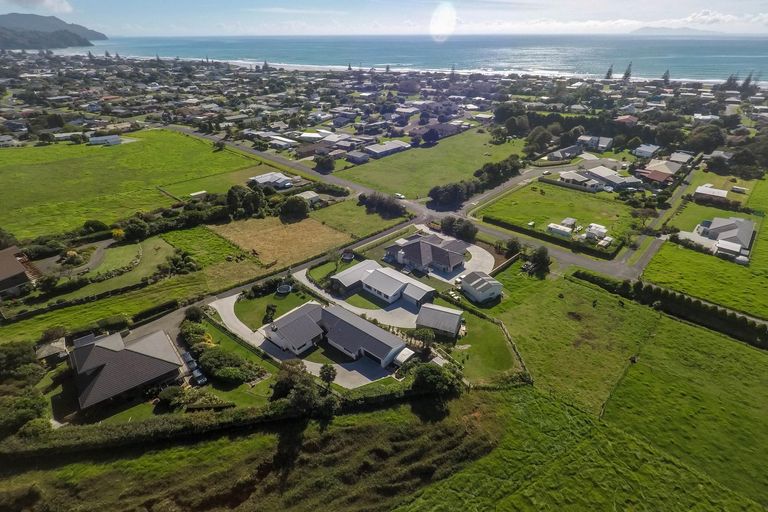 Photo of property in 90b Citrus Avenue, Waihi Beach, 3611