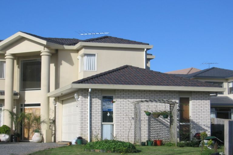 Photo of property in 10 Meridian Court, Oteha, Auckland, 0632