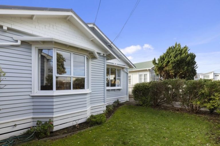 Photo of property in 25 Elizabeth Street, Petone, Lower Hutt, 5012
