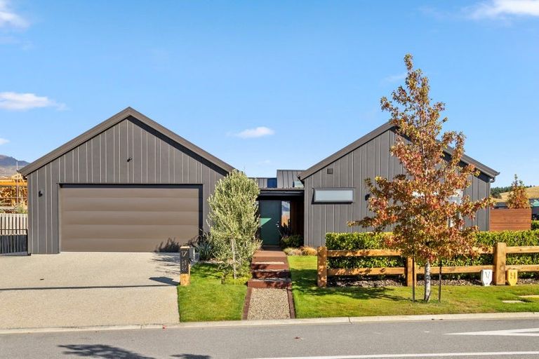 Photo of property in Northlake, 17 Armidale Crescent, Wanaka, 9305