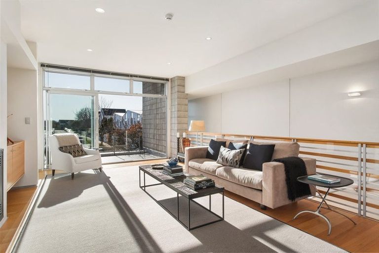 Photo of property in 30 Carlton Mill Road, Merivale, Christchurch, 8014