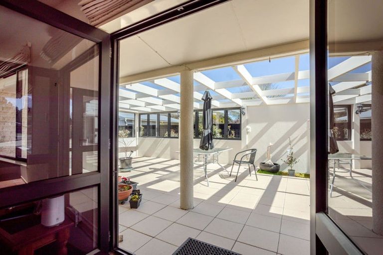 Photo of property in 9 Smith Street, Dannevirke, 4930