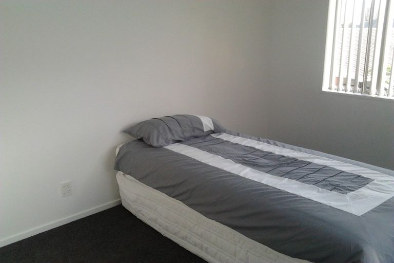 Photo of property in 70d Elizabeth Street, Riccarton, Christchurch, 8041