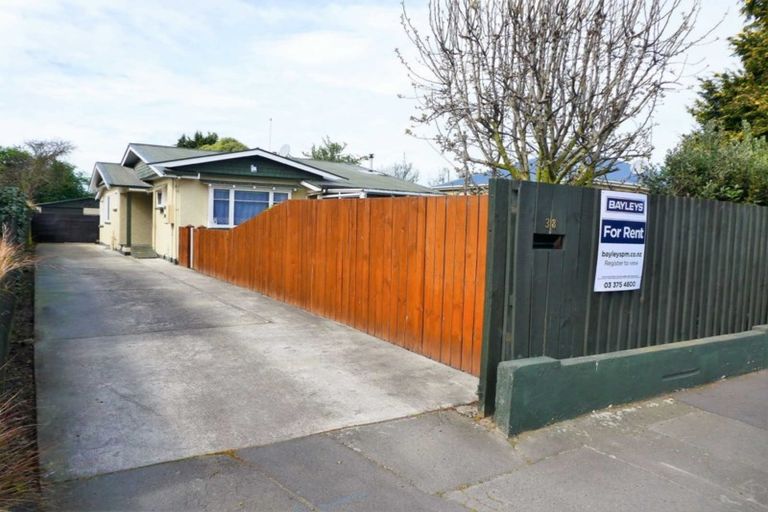Photo of property in 38 North Parade, Richmond, Christchurch, 8013