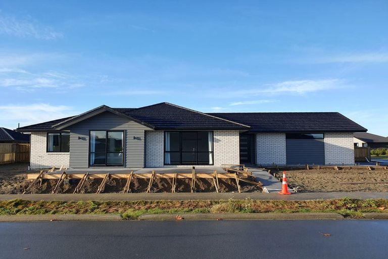 Photo of property in 6 Piwakawaka Lane, Pegasus, 7612