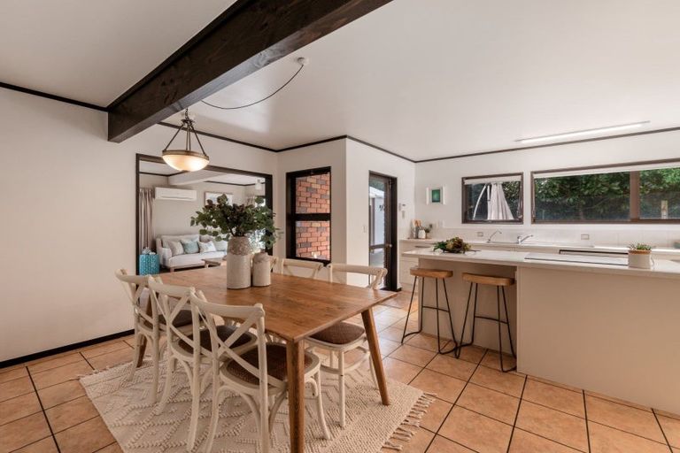 Photo of property in 245 Papamoa Beach Road, Papamoa Beach, Papamoa, 3118