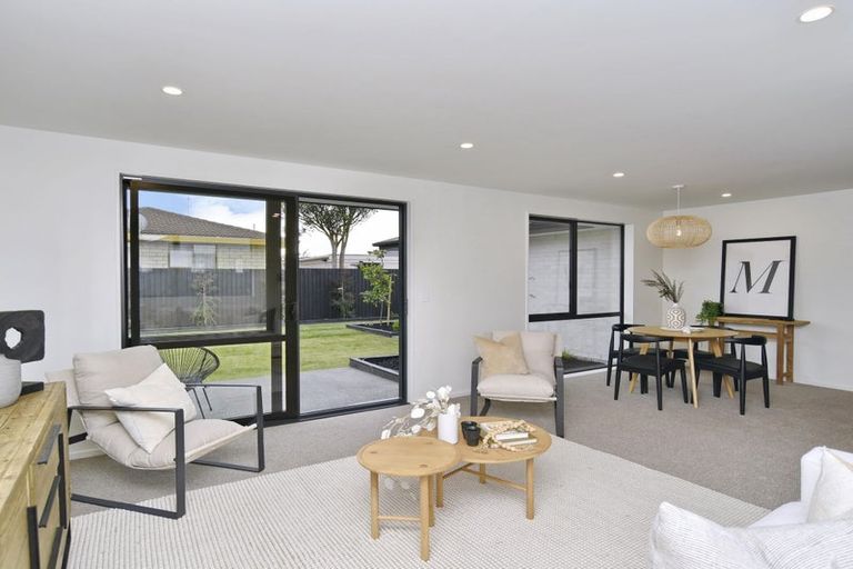 Photo of property in 1/23 Dunedin Street, Redwood, Christchurch, 8051