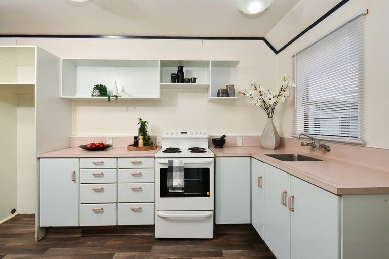 Photo of property in 825g Heaphy Terrace, Claudelands, Hamilton, 3214