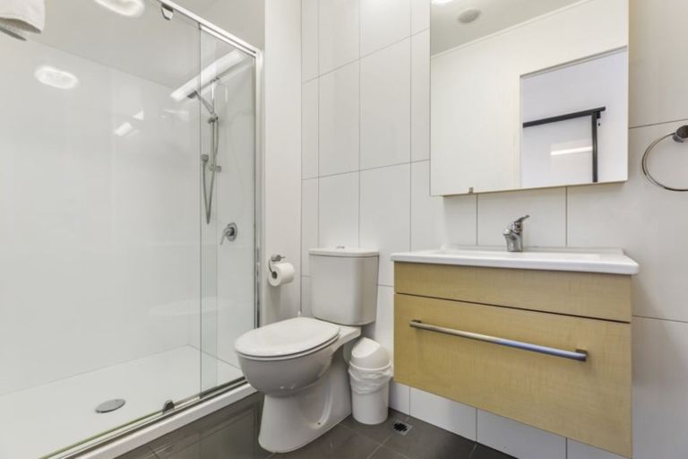 Photo of property in Twin Towers, 1007/17 Putney Way, Manukau, Auckland, 2104