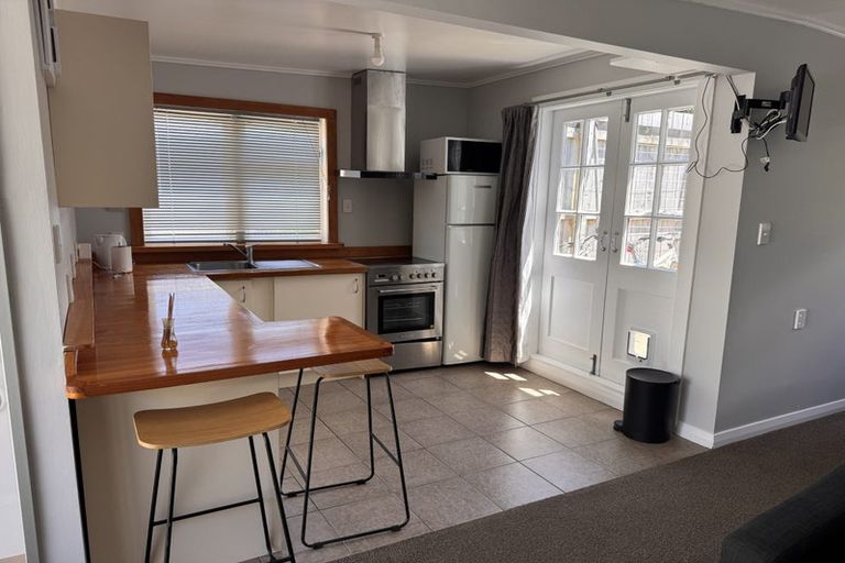 Photo of property in 33 Bolton Street, Petone, Lower Hutt, 5012