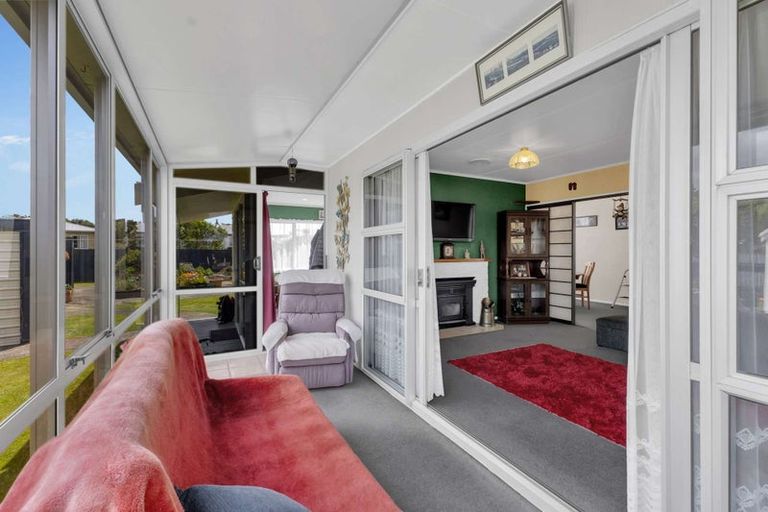 Photo of property in 25 Kapuni Street, Manaia, 4612