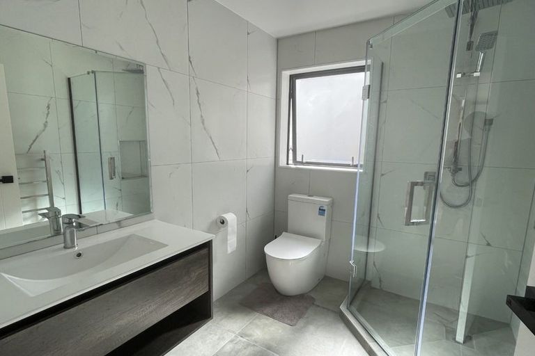 Photo of property in 59b Cedar Heights Avenue, Massey, Auckland, 0614